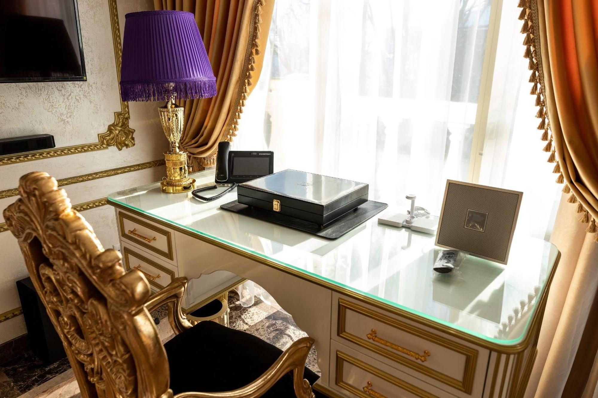 Royal Palace Luxury Hotel And Spa Khmelʼnytsʼkyy 객실 사진