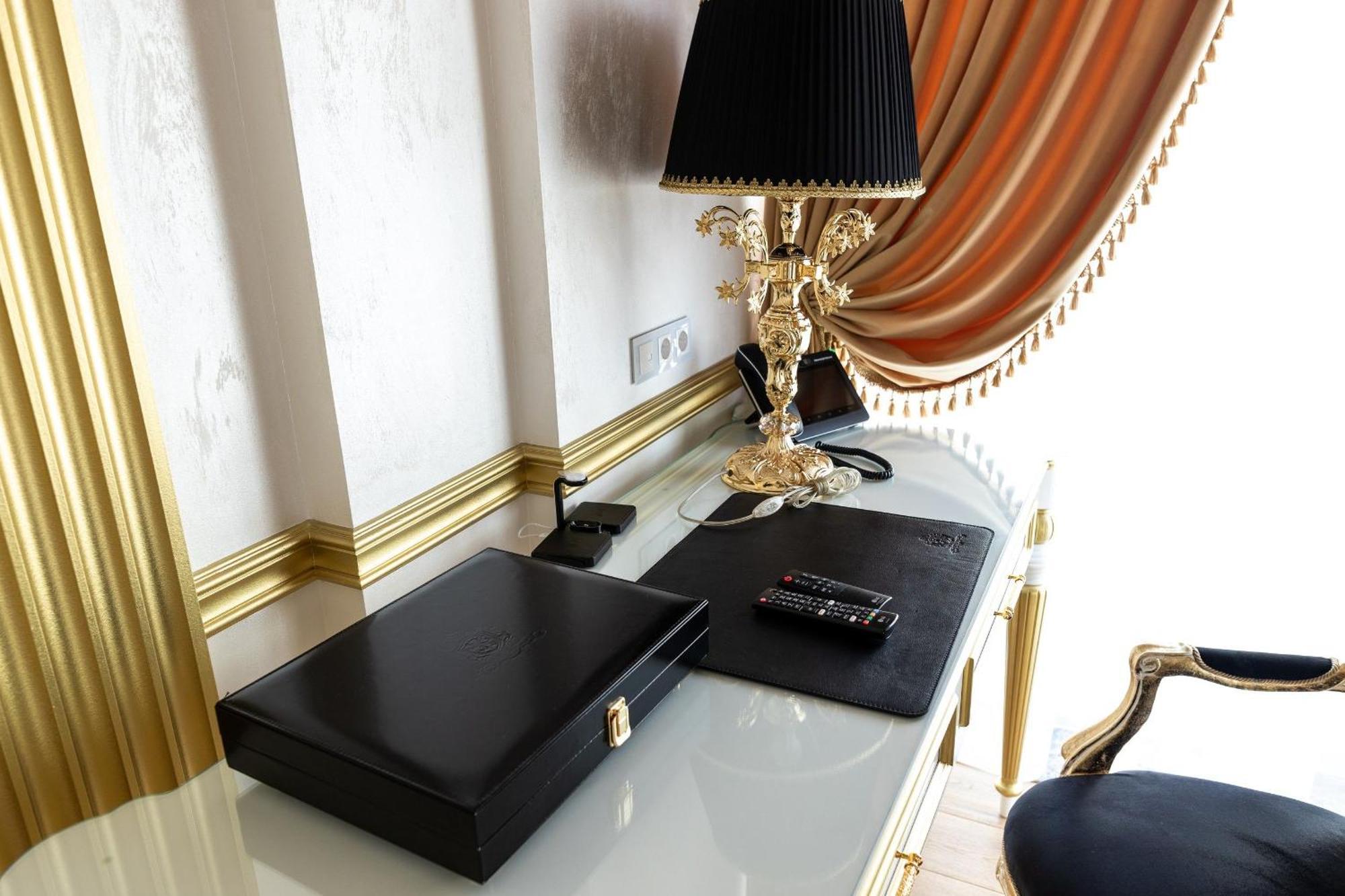Royal Palace Luxury Hotel And Spa Khmelʼnytsʼkyy 객실 사진