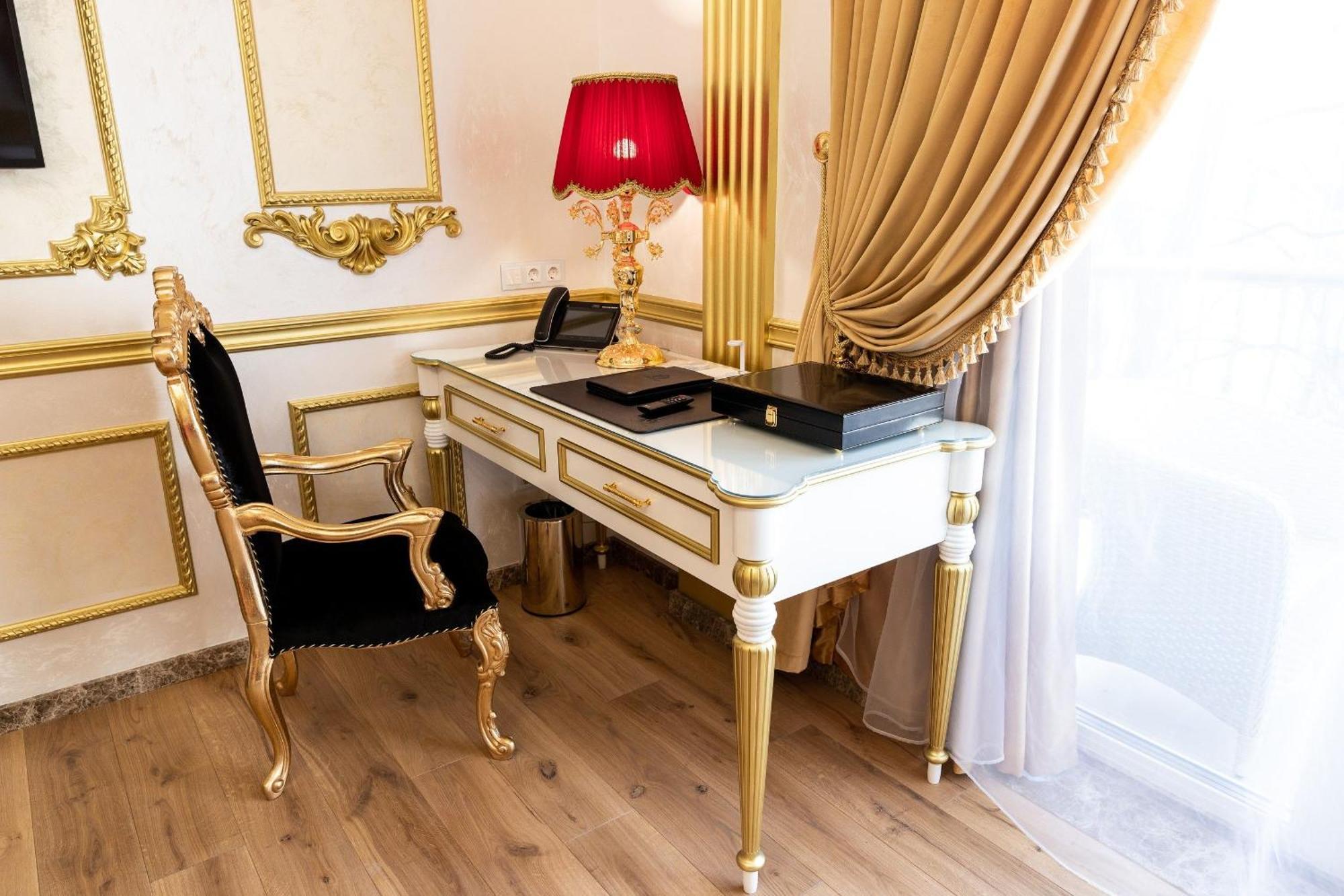 Royal Palace Luxury Hotel And Spa Khmelʼnytsʼkyy 객실 사진